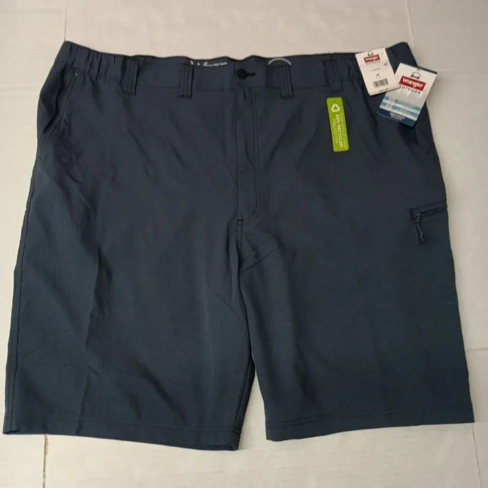 Wrangler Men's‎ Field Utility Shorts Size 48 Blue Relaxed Fit